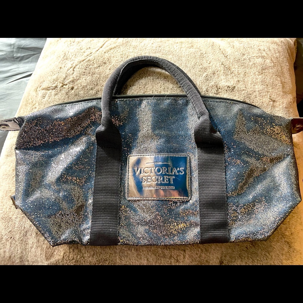 Victoria’s Secret glitter tote ✨
